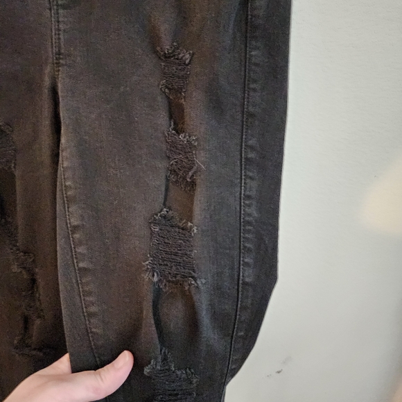 Torrid Bombshell Skinny Black Destructed Jeans 10 Reg Length - Picture 5 of 5